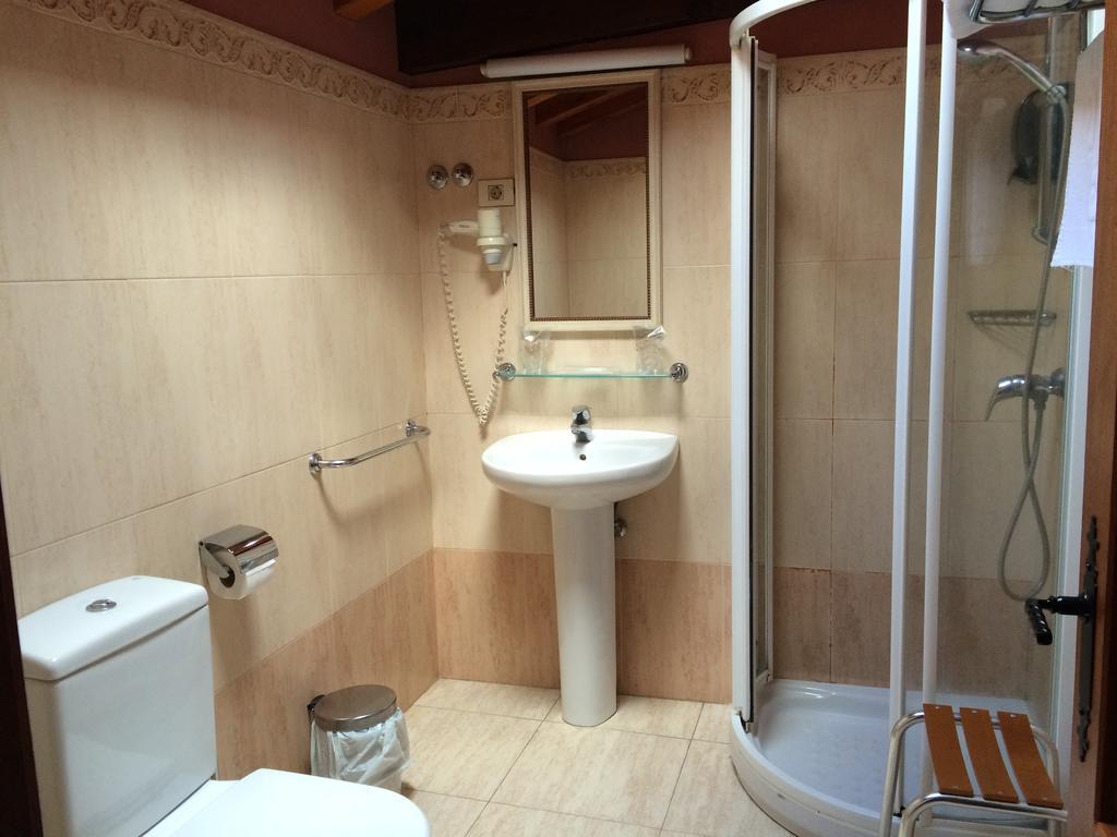 Hotel Konbenio Amorebieta-Etxano Luaran gambar